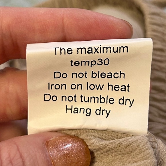 Women’s Wide Leg Tan Dress Pants, NEVER WORN, Size Medium - Picture 7 of 7